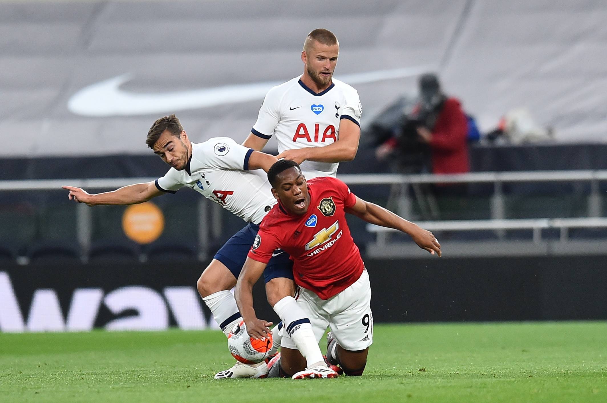 欧冠半场：A·席尔瓦中柱，戴维失良机，尤文暂0-0帕福斯（欧冠半场战报：A·席尔瓦中柱、戴维失良机，尤文与帕福斯互交白卷）