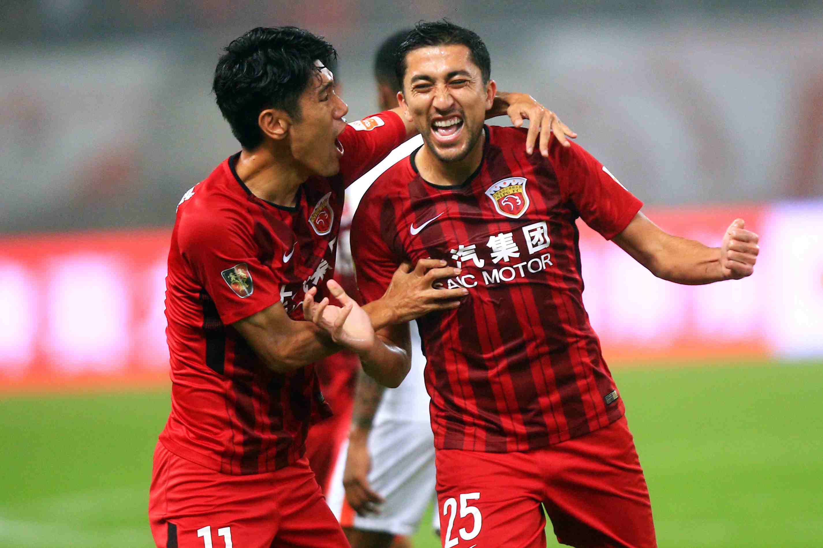 足球世界杯比赛用球曝光，设计引好评（世界杯官方比赛用球亮相，设计备受好评）