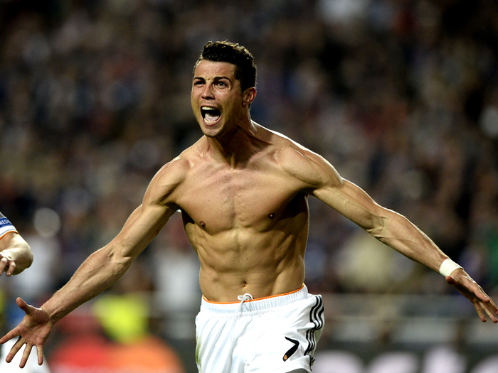 记者：兰克尔-泽在海牛出征杭州前拂袖而去，职业素养低