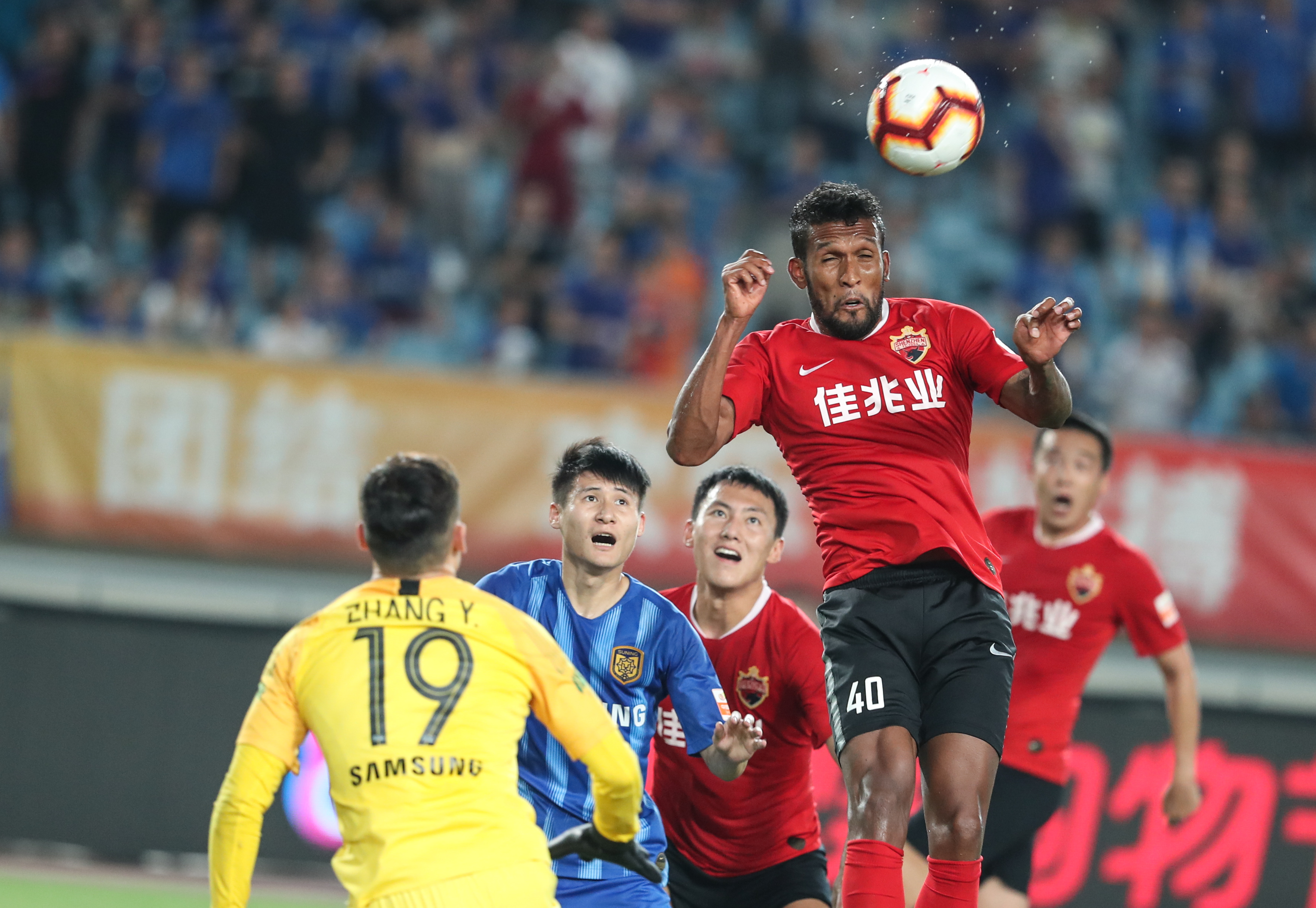 海兰德：泰伦卢在开玩笑，他是一个很棒教练&好人