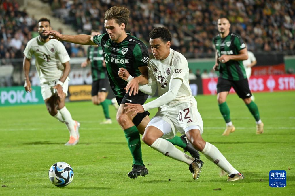 霍伊伦开场7分钟破门，为那不勒斯近36年来对阵尤文最快进球