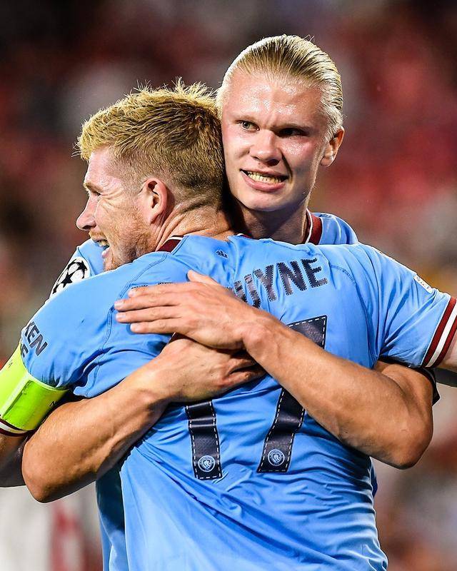 摸吉祥物女演员胸部，前塞尔塔队长马略被判赔偿1000欧