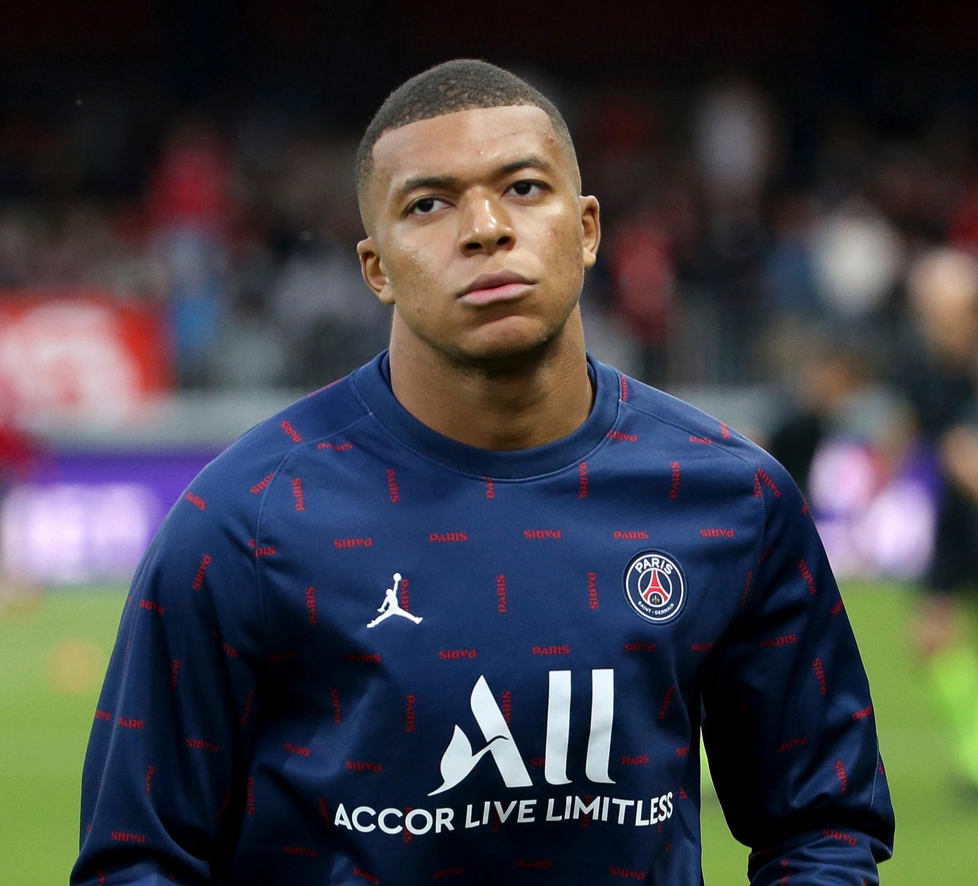 央视评选2025年国际十大体育新闻：巴黎首夺欧冠位列第四（央视公布2025年国际体坛十大新闻：巴黎首次捧欧冠居第4）