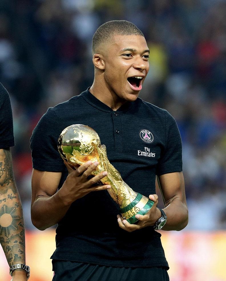 罗尔费斯：格里马尔多本不该踢那么多比赛，希望他能出战纽卡