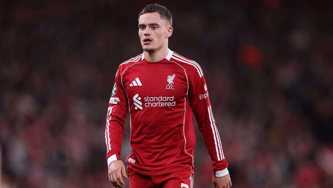 罗马诺：曼联与加拉格尔团队保持联系，马竞坚持要求永久转会（罗马诺：曼联持续与加拉格尔团队对话，马竞仅接受永久转会）