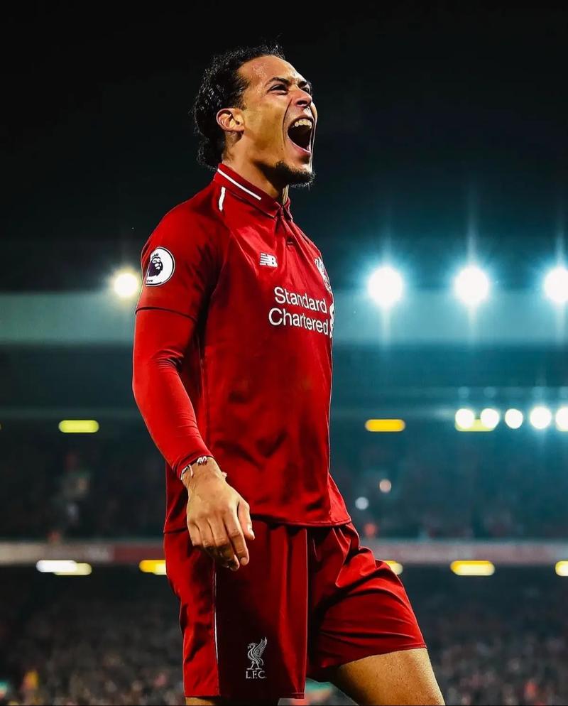 马卡：皇马密切关注科莫后卫拉蒙，英超多队也展开考察（据马卡报：皇马考察科莫后卫拉蒙，英超多队同样关注）