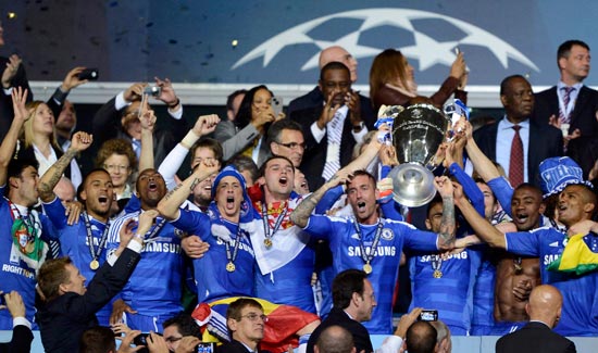 库普梅纳斯：我踢后卫感觉很好；斯帕莱蒂带来了积极的氛围