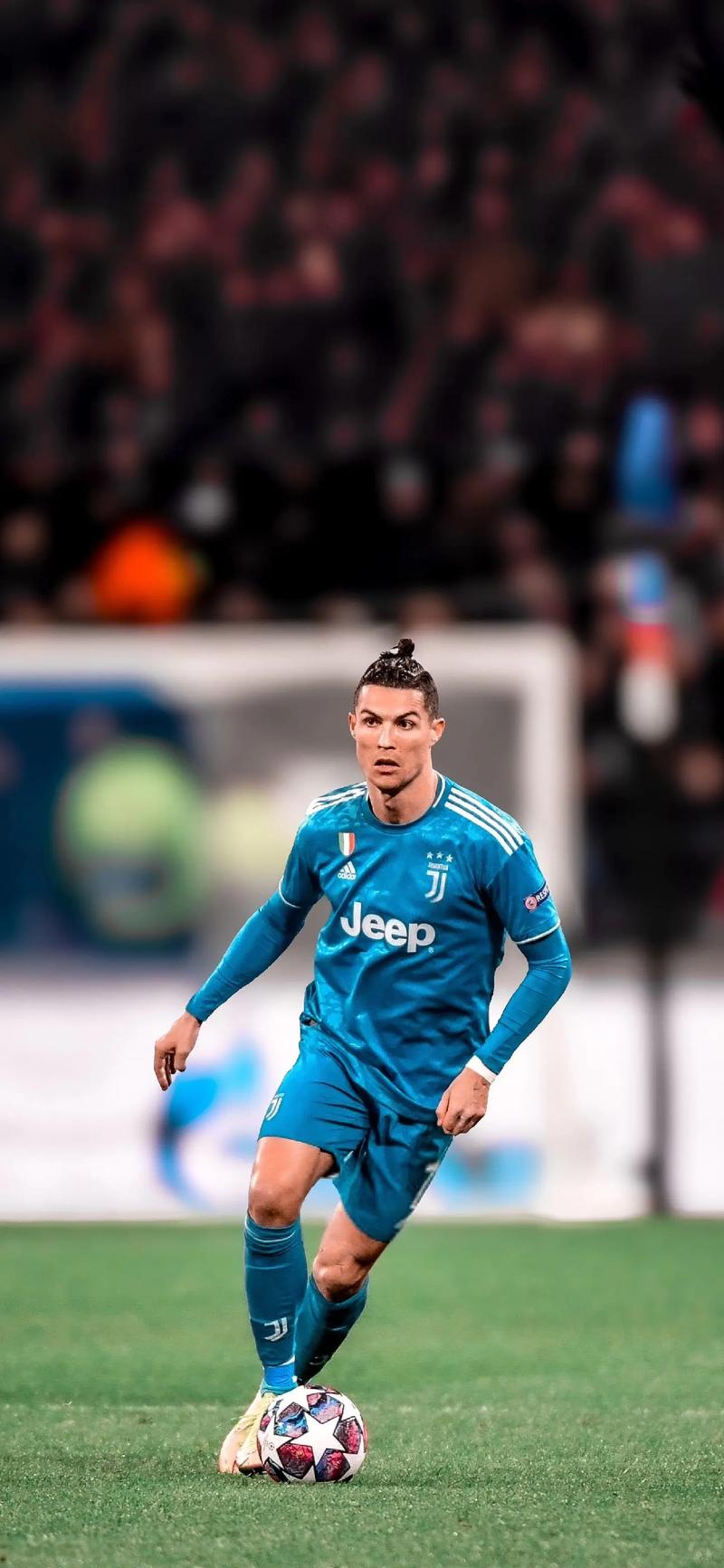 上演大四喜斩获金靴，法比奥当选中超官方第30轮最佳球员