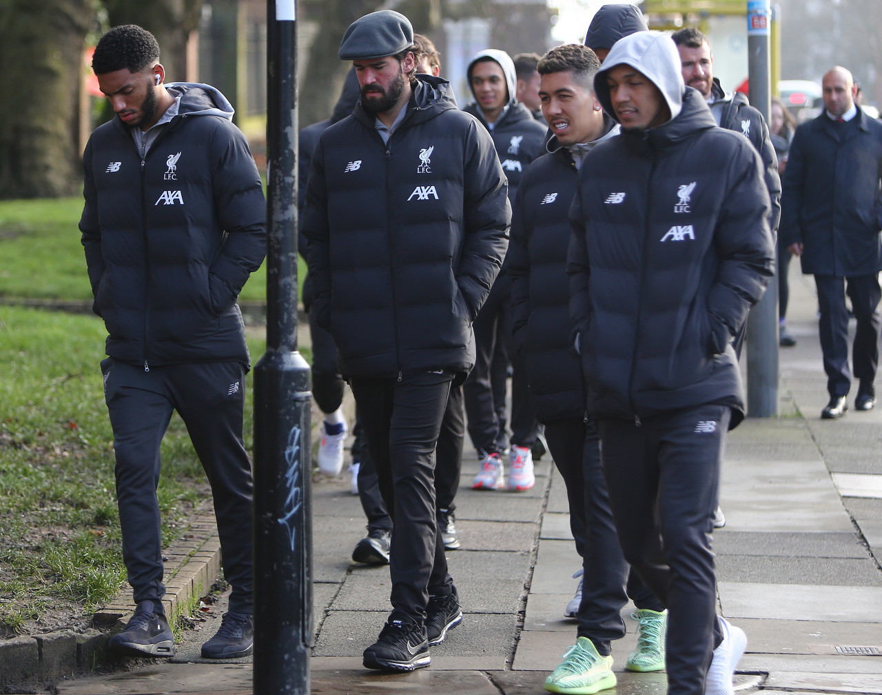 前青训教练：有曼联青训球员外租离队后耍大牌 经常有人不服气（前青训教练称部分曼联青训球员外租后摆架子，队内不满情绪频现）