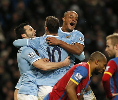 美因茨后卫第9次染红，成为德甲历史被红牌罚下最多的球员（美因茨后卫第9次被罚下，登顶德甲历史红牌榜）