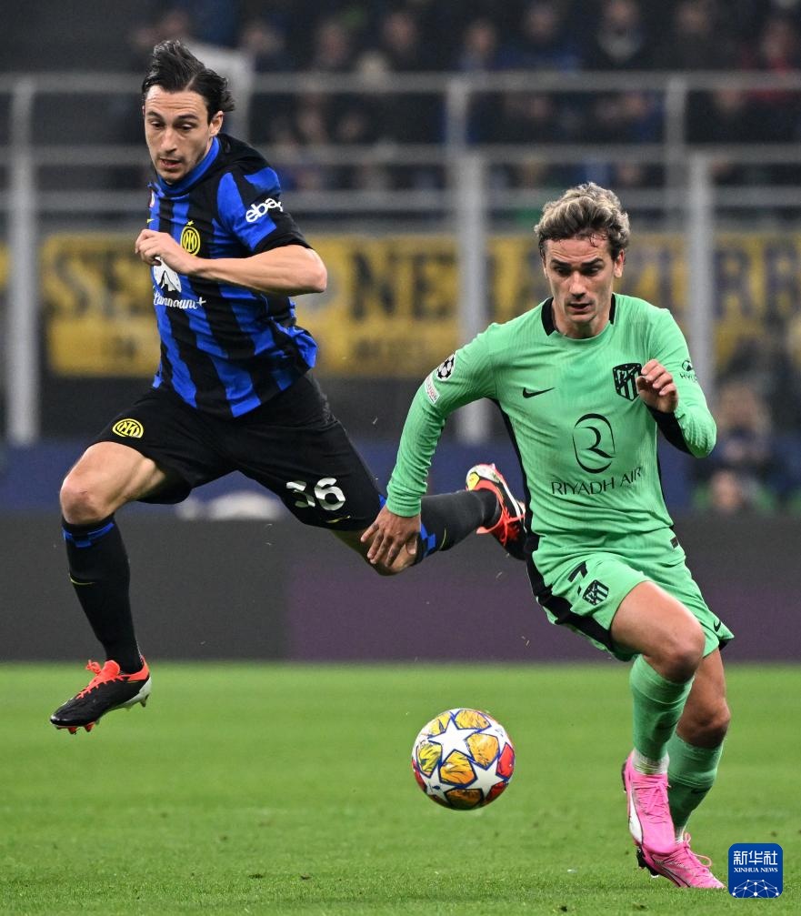 诺坎普新王？17岁的亚马尔和梅西谁更强？