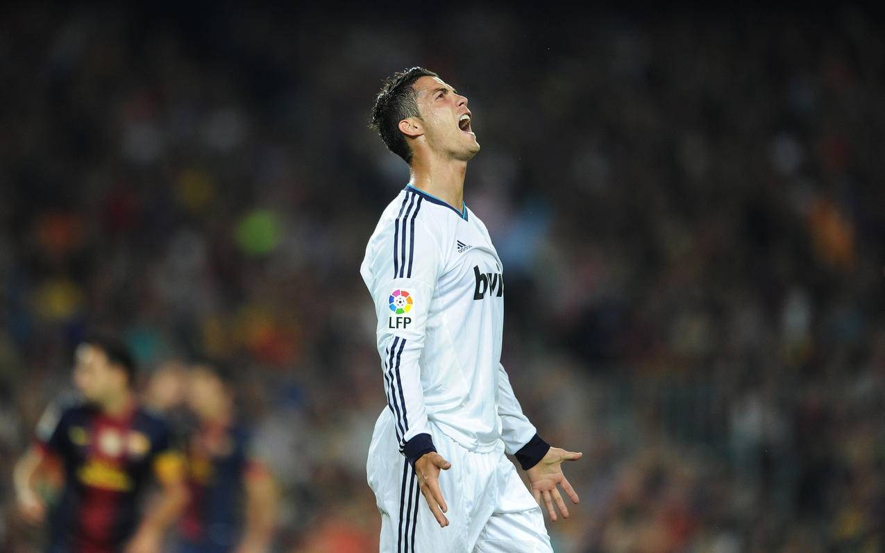 阿森纳客战布拉格斯拉维亚：萨卡、恩瓦内里、内尔高首发